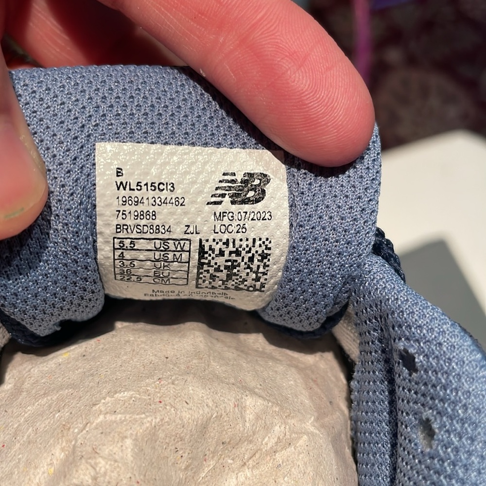 New Balance Classic Sneakers Women’s 5.5 - Picture 8 of 8
